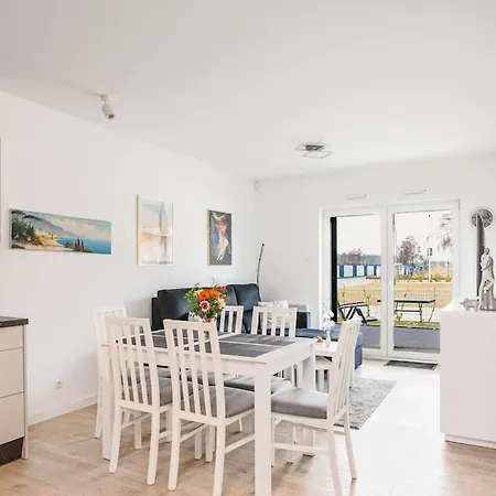 Dla Rodzin - Z Ogrodem - Blisko Morza - By Rentmonkey Apartment *