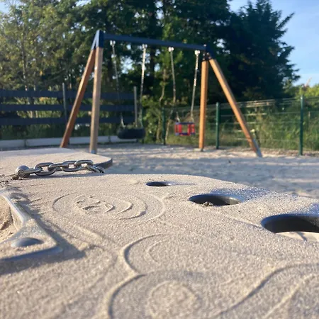 Apartament Dla Rodzin - Z Ogrodem - Blisko Morza - By Rentmonkey Dziwnów